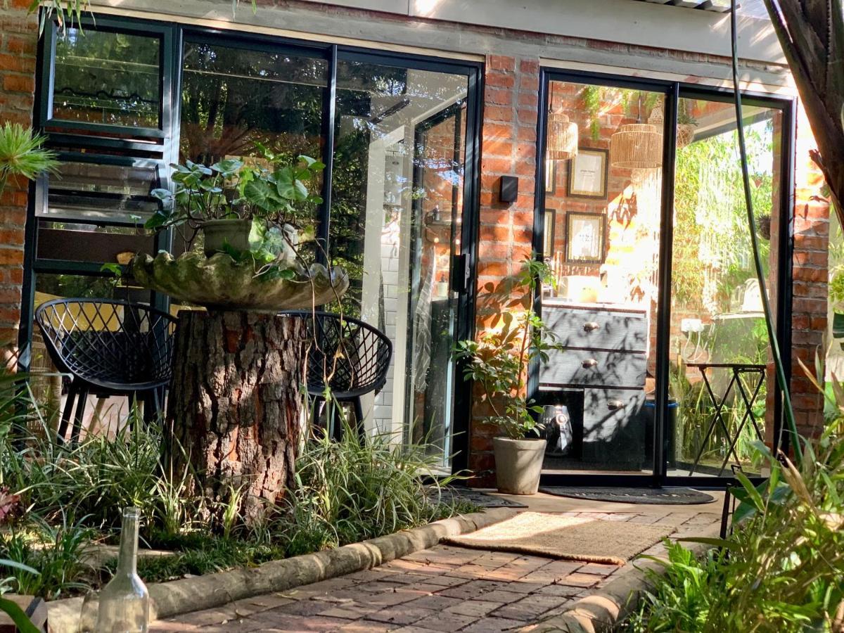 The Secret Garden Hideaway Lägenhet Mossel Bay Exteriör bild