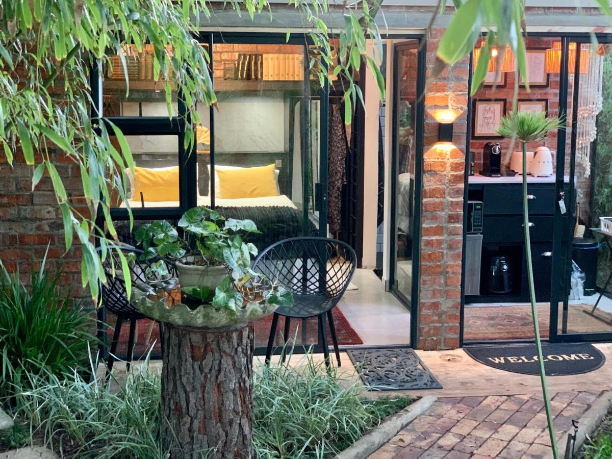 The Secret Garden Hideaway Lägenhet Mossel Bay Exteriör bild